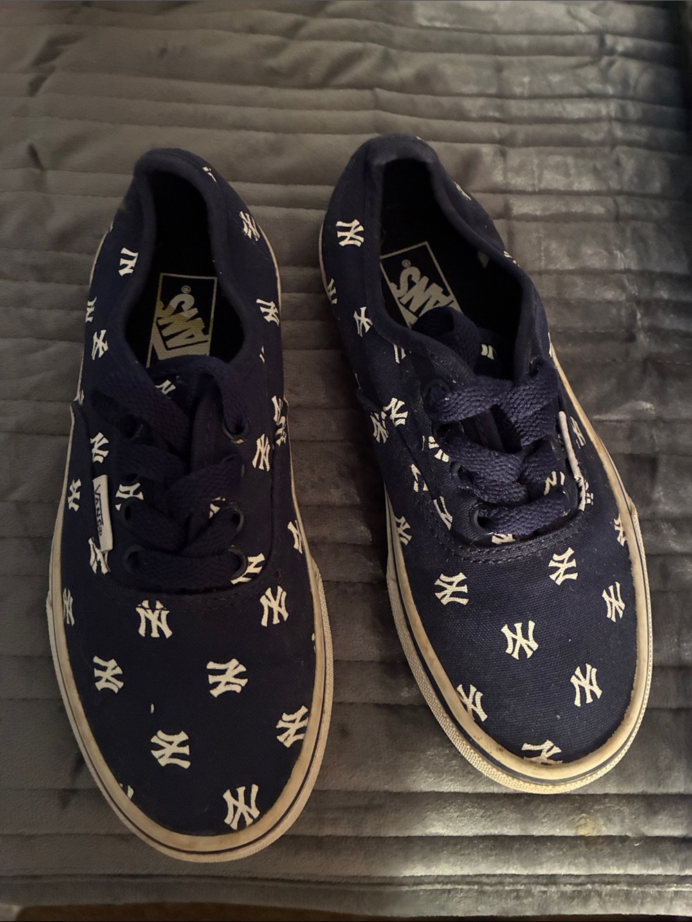 Vans Kids Navy Canvas Sneakers with White NY Pattern
